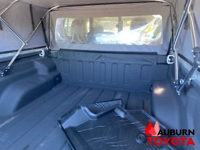 Used 2021 Jeep Gladiator Rubicon AWD/4WD image 12