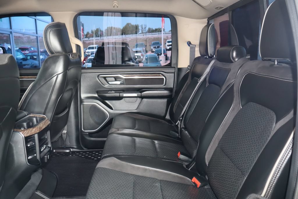 Used 2019 RAM 1500 Laramie AWD/4WD image 33