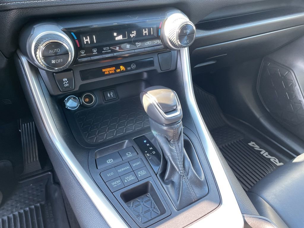 Used 2019 Toyota RAV4 XLE Premium w/ All Weather Liner Package image 12