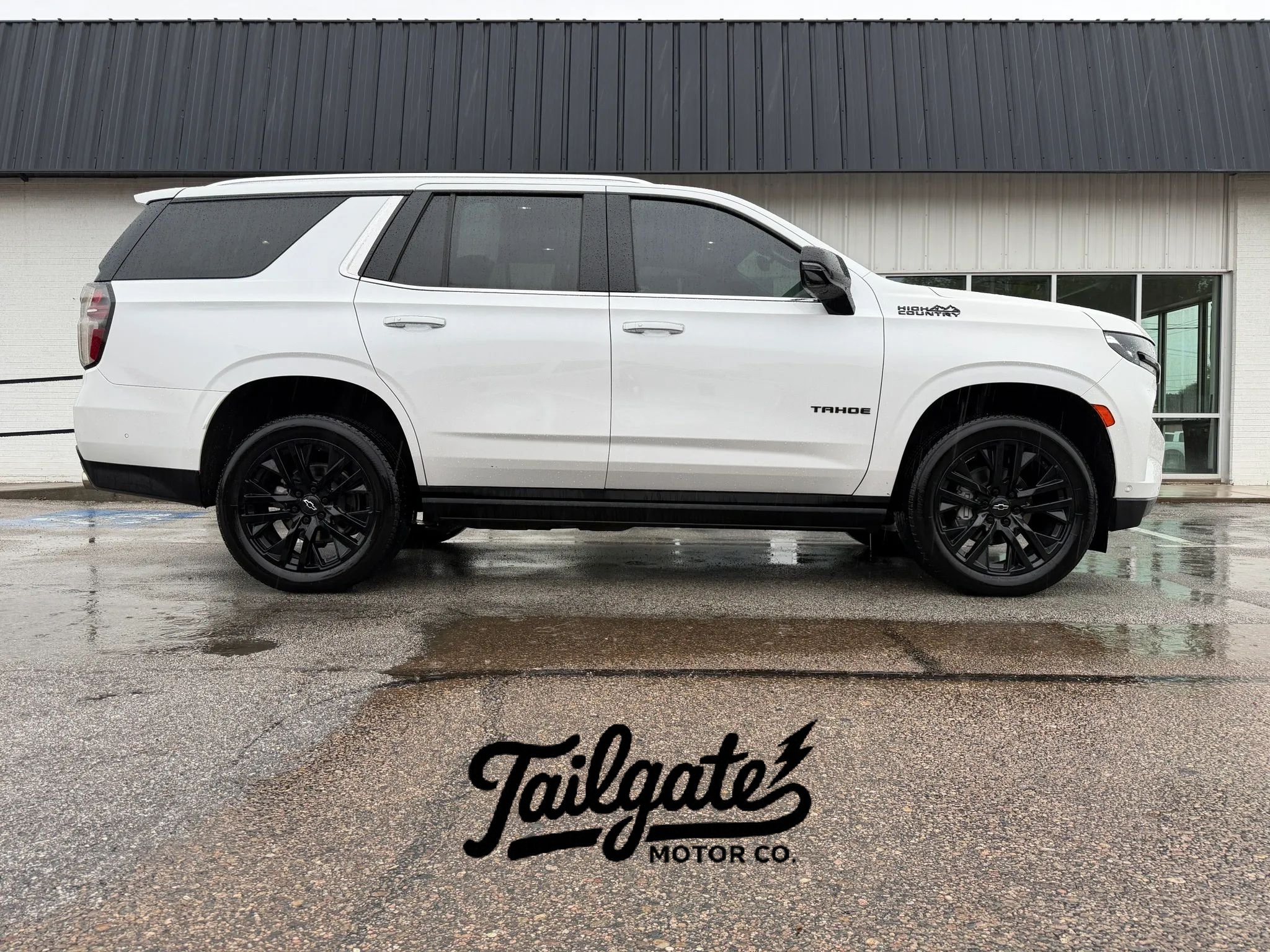 Used 2023 Chevrolet Tahoe High Country w/ Advanced Technology Package AWD/4WD image 1