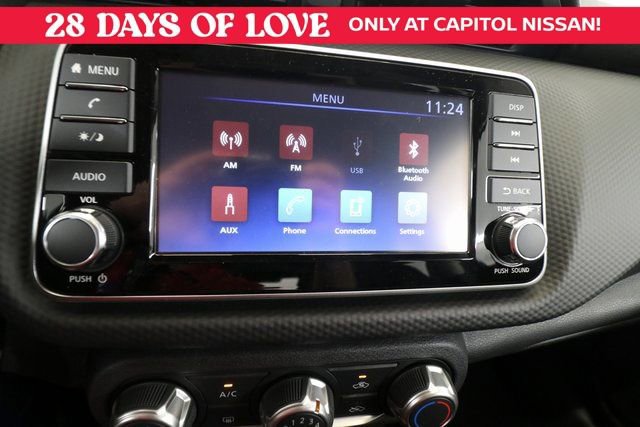 New 2025 Nissan Kicks Play S image 18