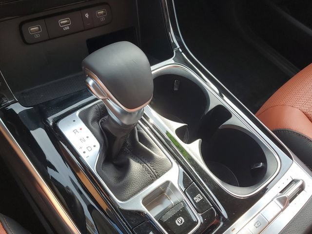 Certified 2023 Kia Carnival SX Prestige FWD image 30