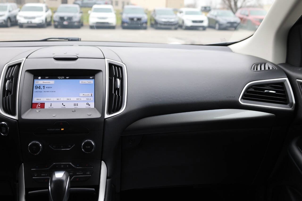 Used 2016 Ford Edge SEL w/ Equipment Group 201A image 24