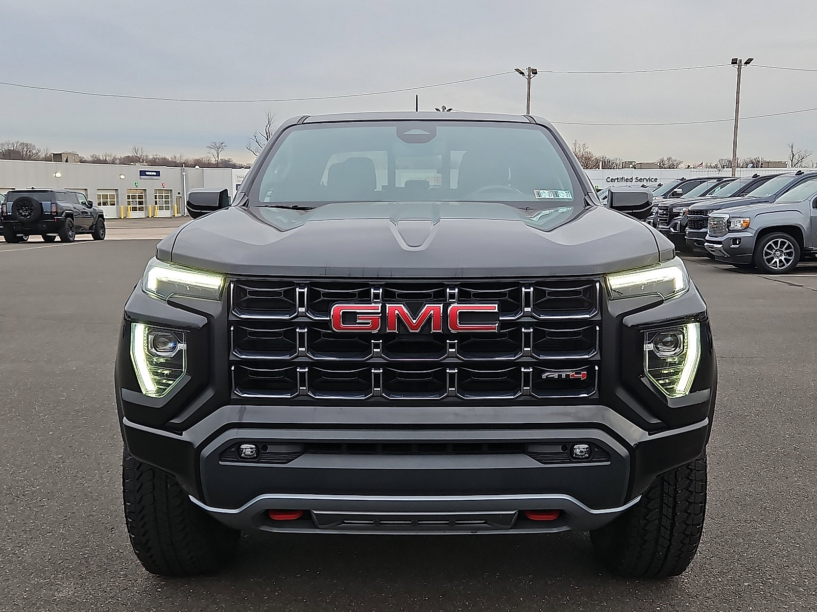 Used 2023 GMC Canyon AT4 image 2