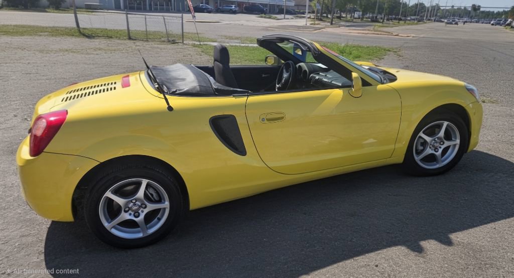 Used 2000 Toyota MR2 image 2