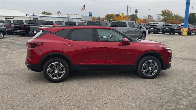 Used 2024 Chevrolet Blazer LT w/ Convenience Package FWD image 9