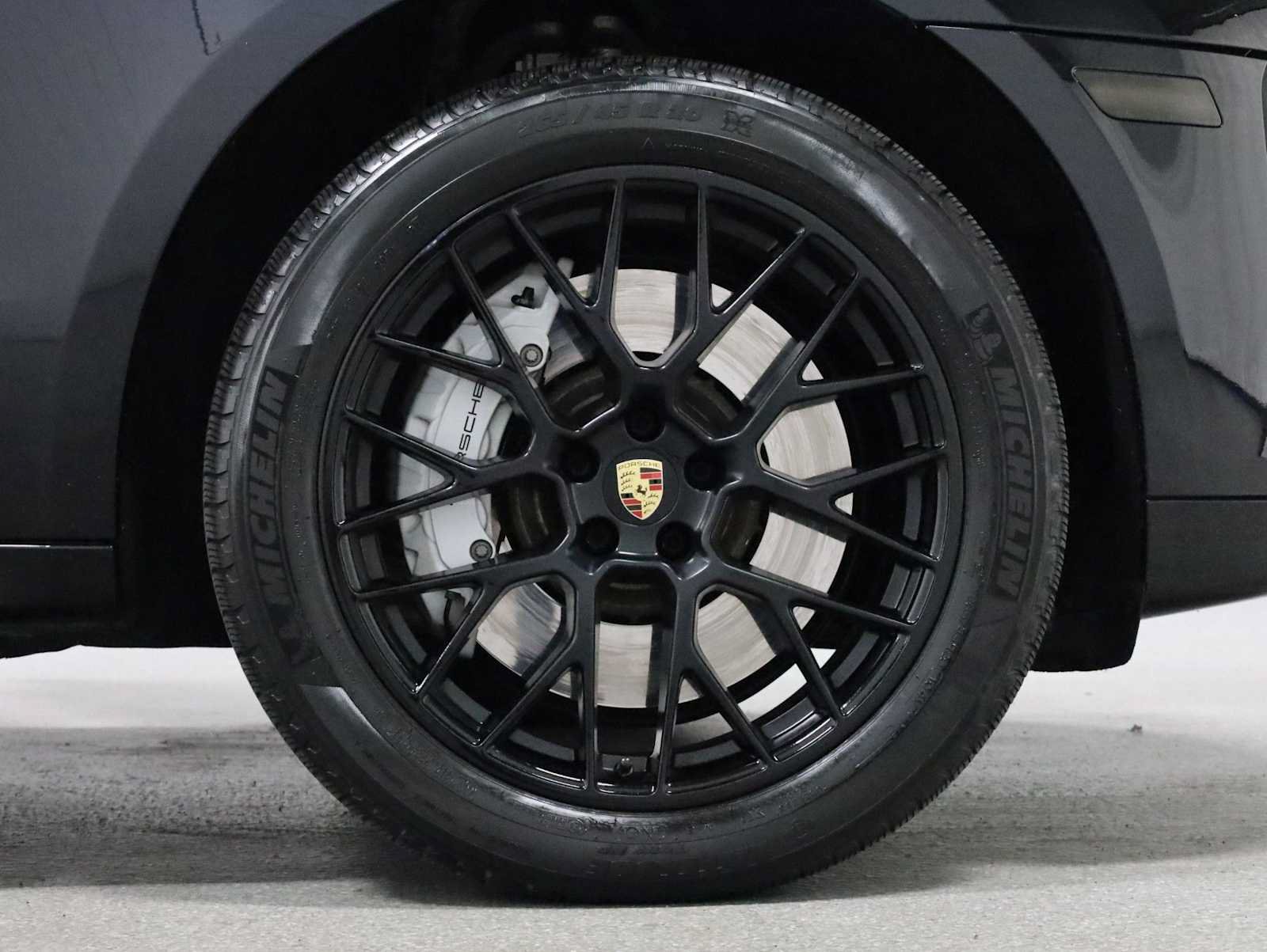 Used 2020 Porsche Macan GTS AWD/4WD image 11