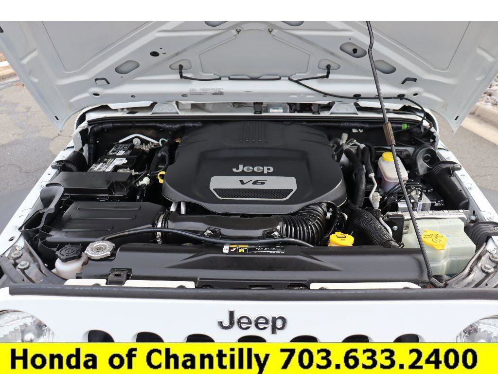 Used 2018 Jeep Wrangler Sport w/ Connectivity Group image 26