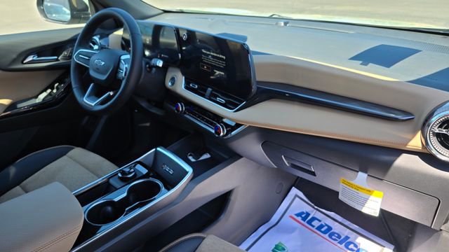 New 2026 Chevrolet Equinox ACTIV w/ Convenience Package III image 14