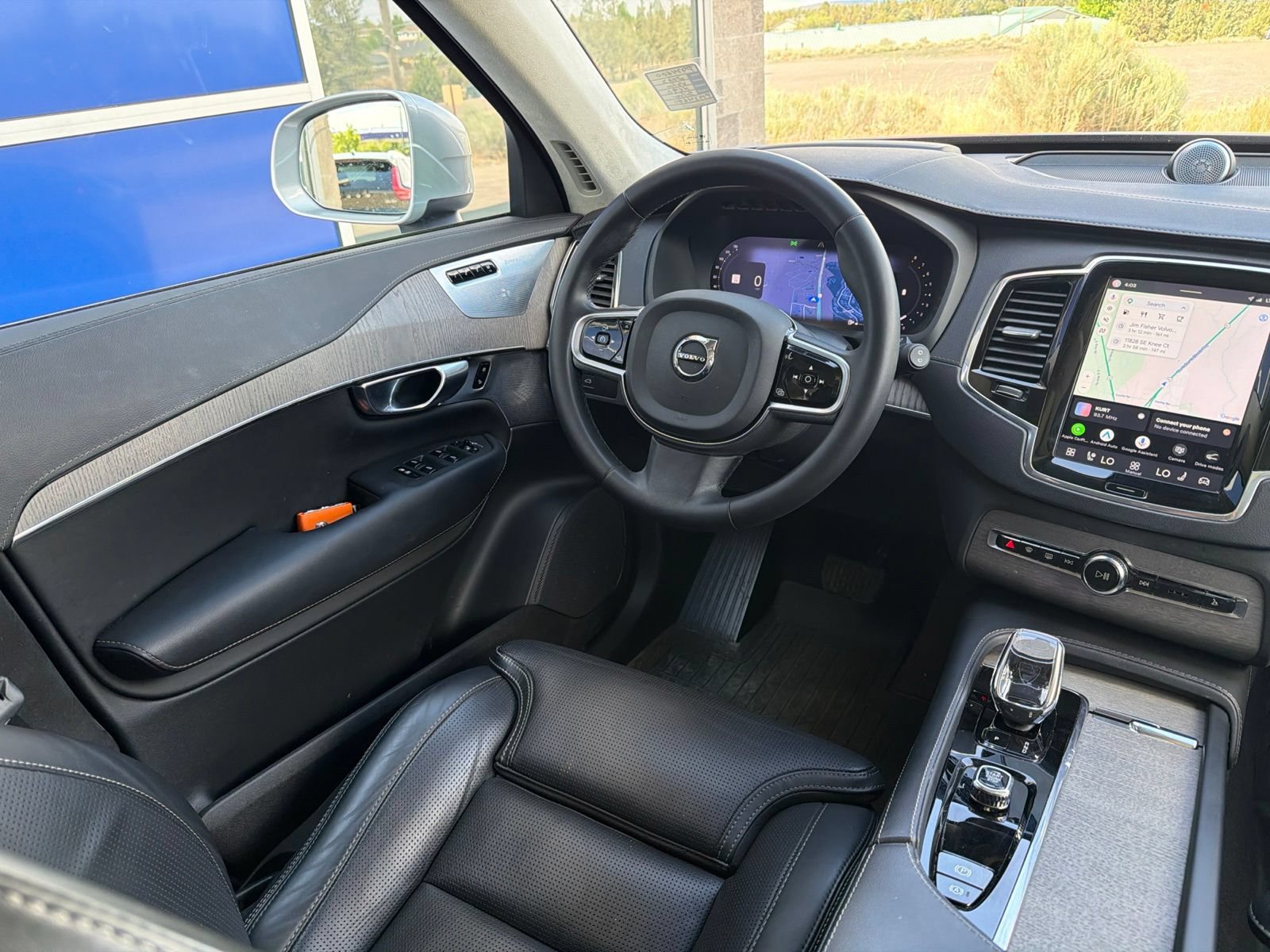Used 2023 Volvo XC90 B6 Ultimate w/ Lounge Package AWD/4WD image 12