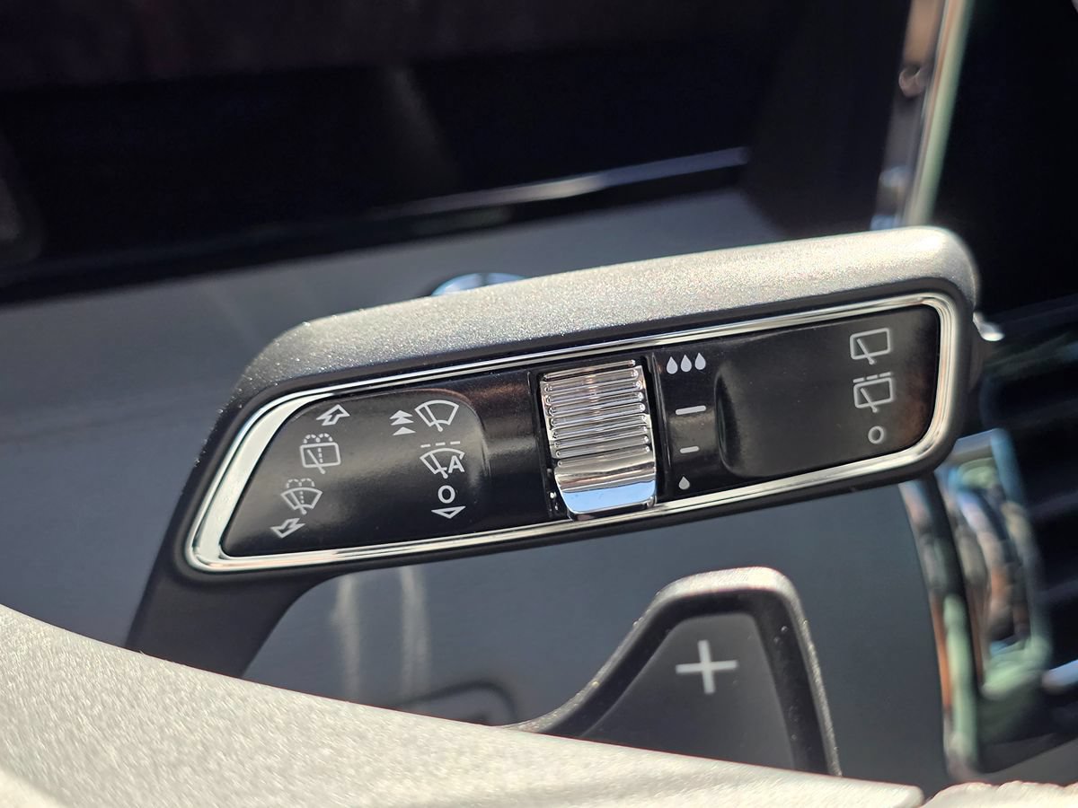 Used 2018 Lincoln Navigator L Select w/ Technology Package RWD image 52