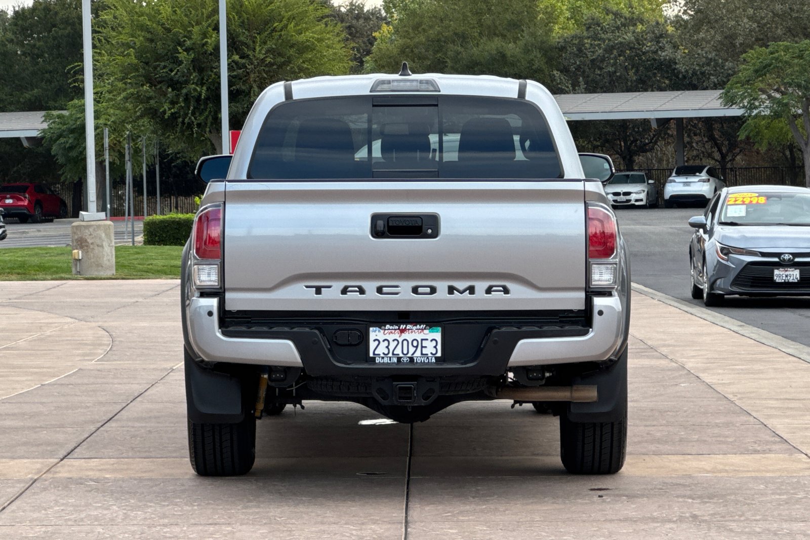 Certified 2021 Toyota Tacoma TRD Off-Road w/ Technology Package AWD/4WD image 6