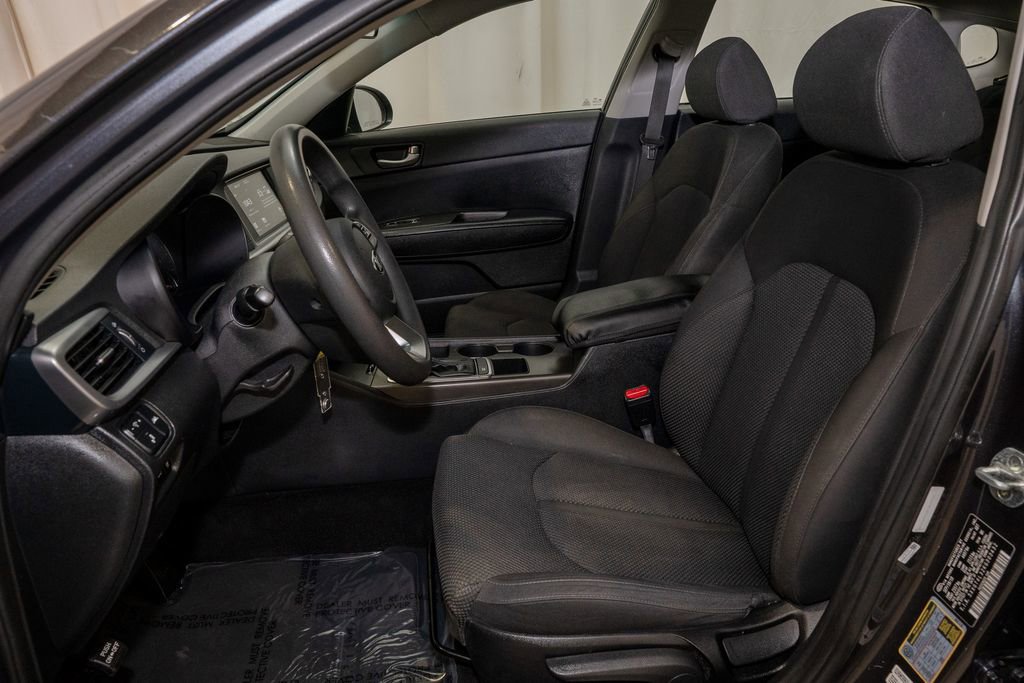 Used 2019 Kia Optima LX image 9
