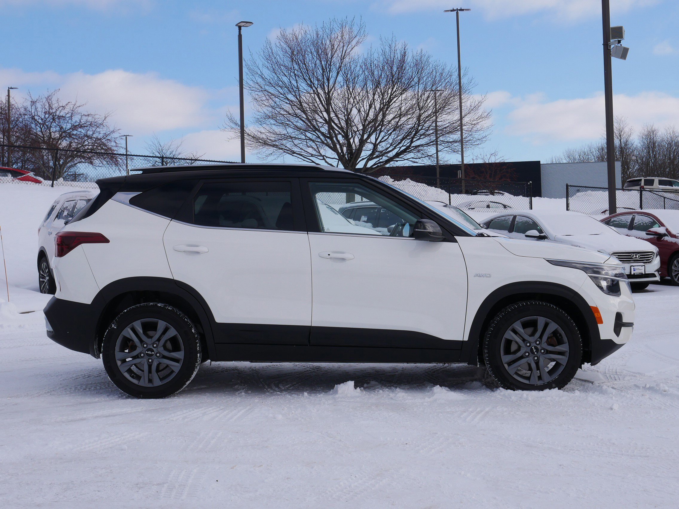 Used 2023 Kia Seltos S image 5