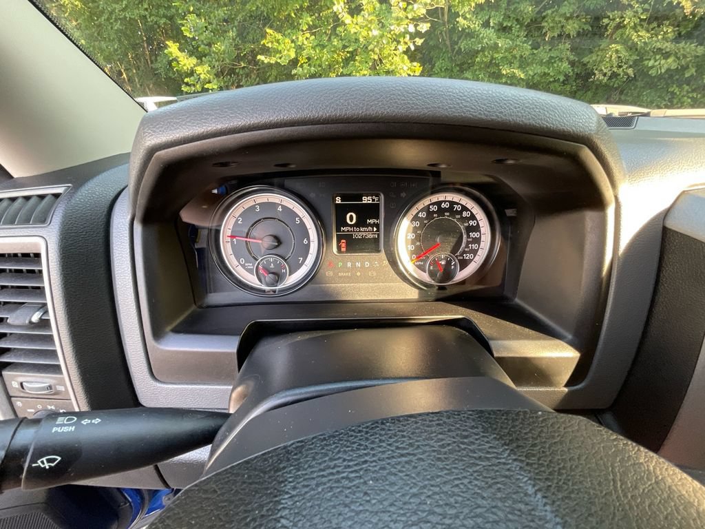 Used 2017 RAM 1500 Express AWD/4WD image 16
