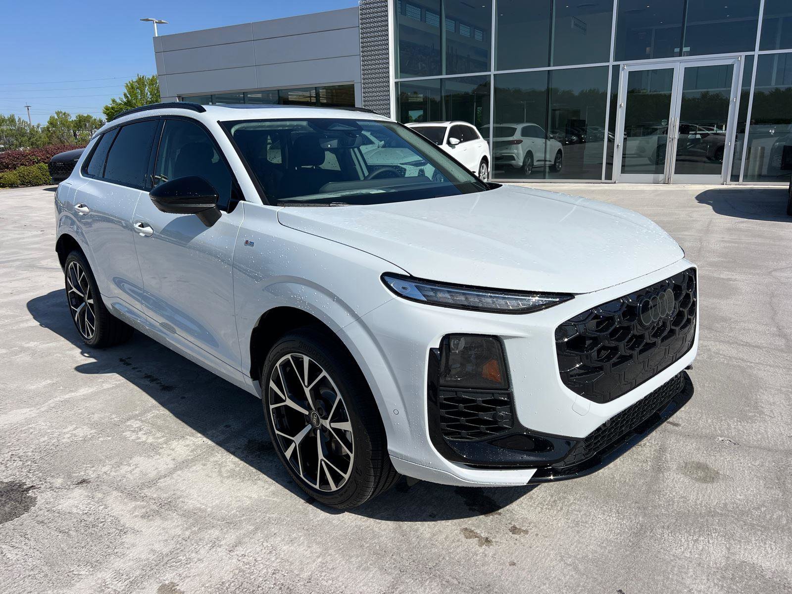New 2026 Audi Q3 quattro 2.0T image 3