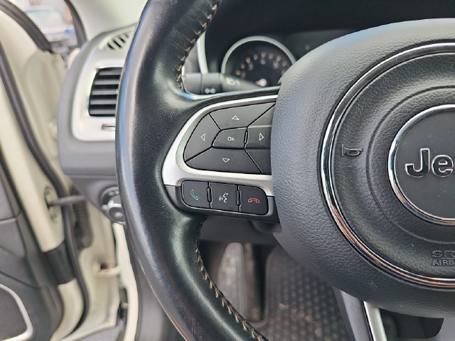 Used 2020 Jeep Compass Latitude w/ Cold Weather Group AWD/4WD image 19