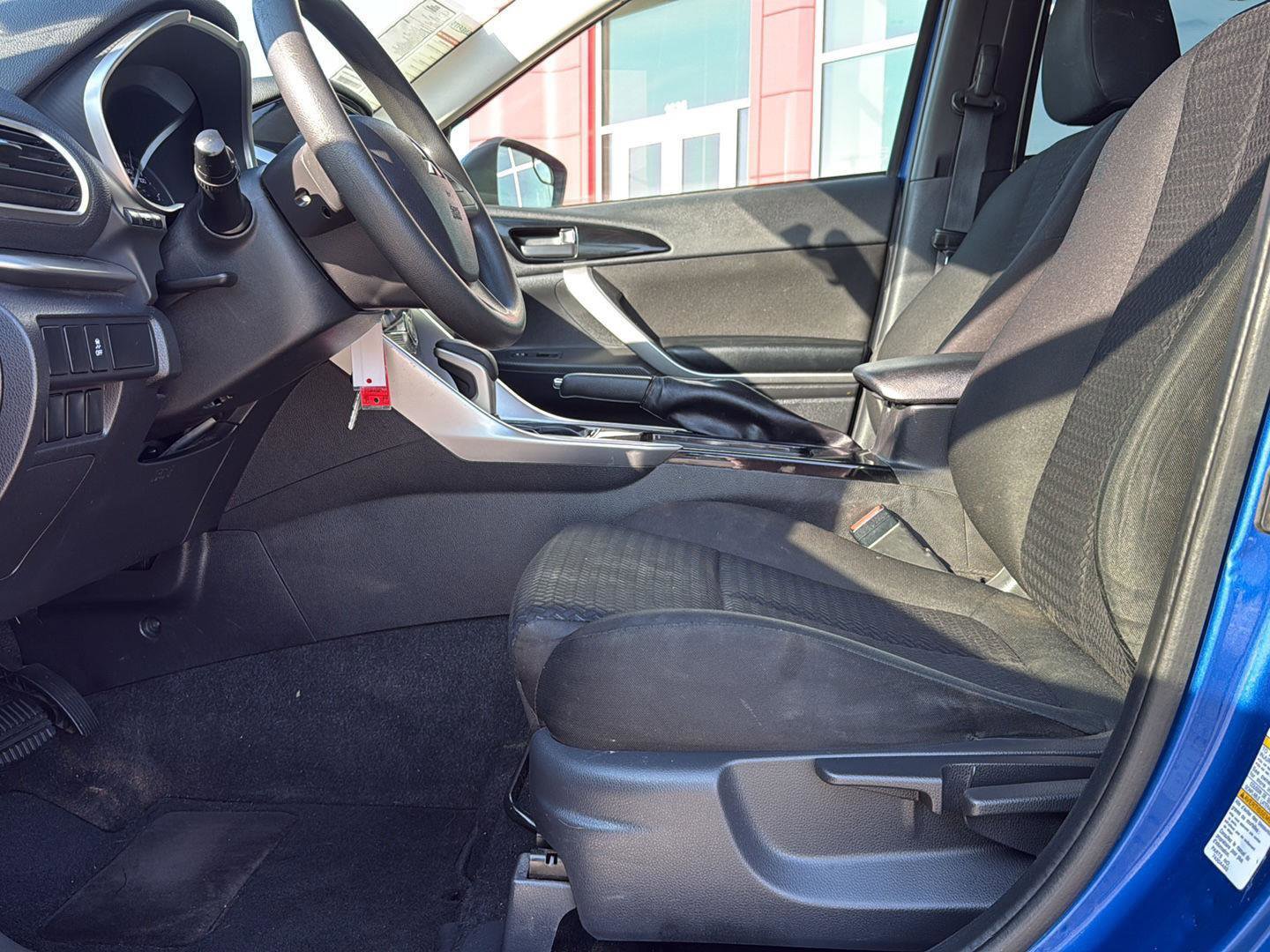Used 2020 Mitsubishi Eclipse Cross ES FWD image 16