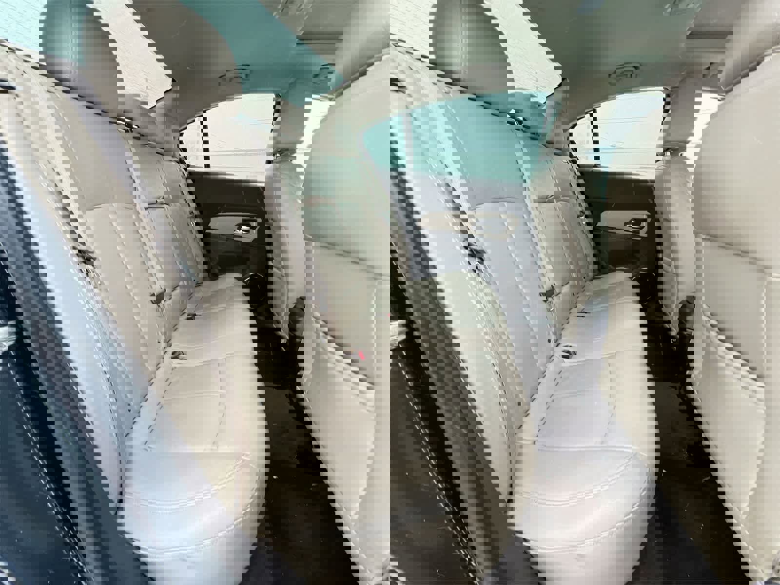 Used 2011 Chevrolet Cruze LTZ image 20