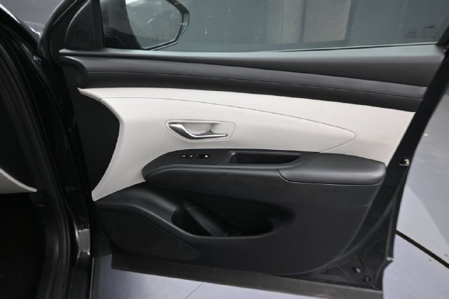 Used 2025 Hyundai Tucson SEL FWD image 22
