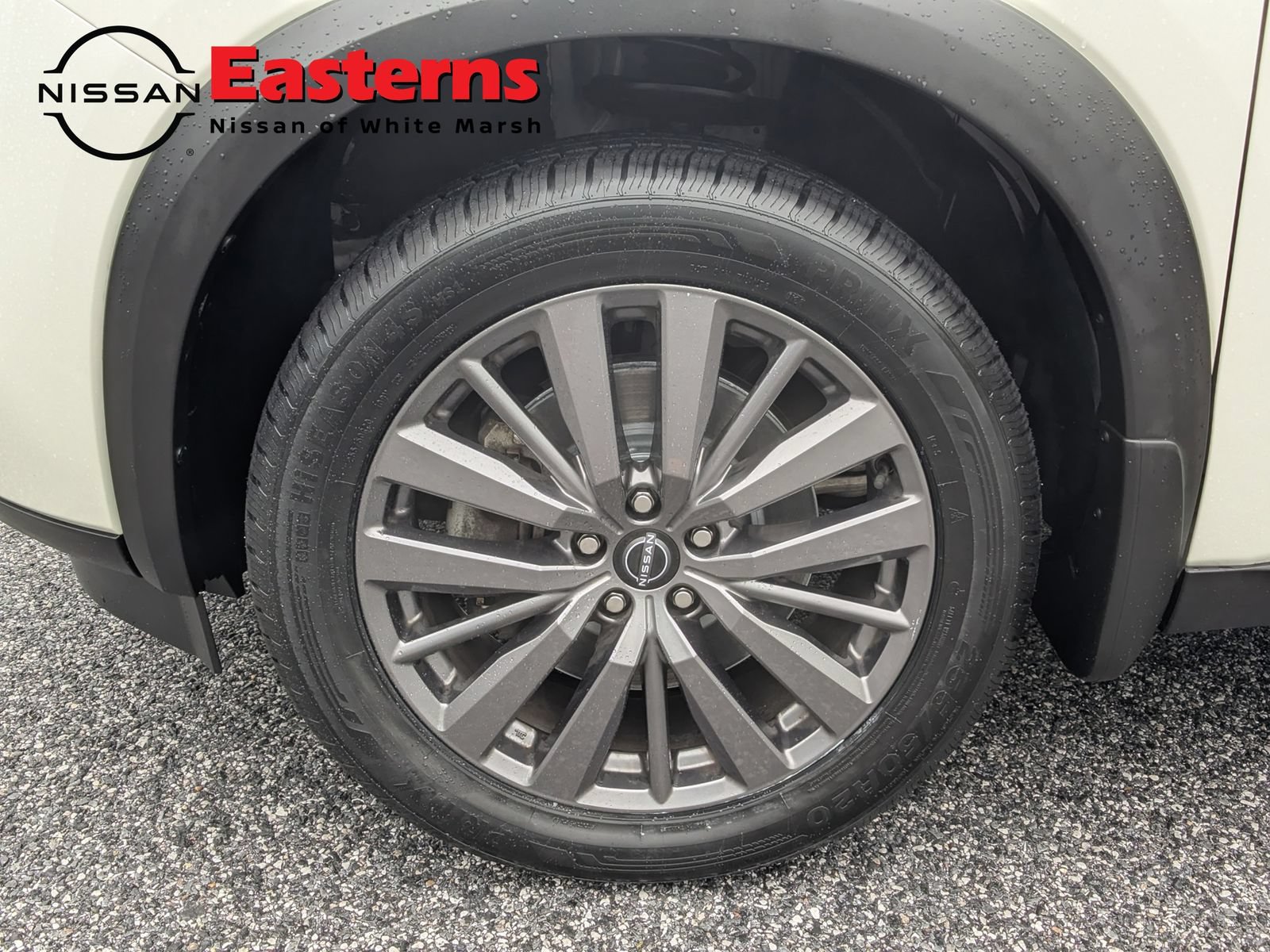 Used 2023 Nissan Pathfinder SL w/ SL Premium Package AWD/4WD image 8