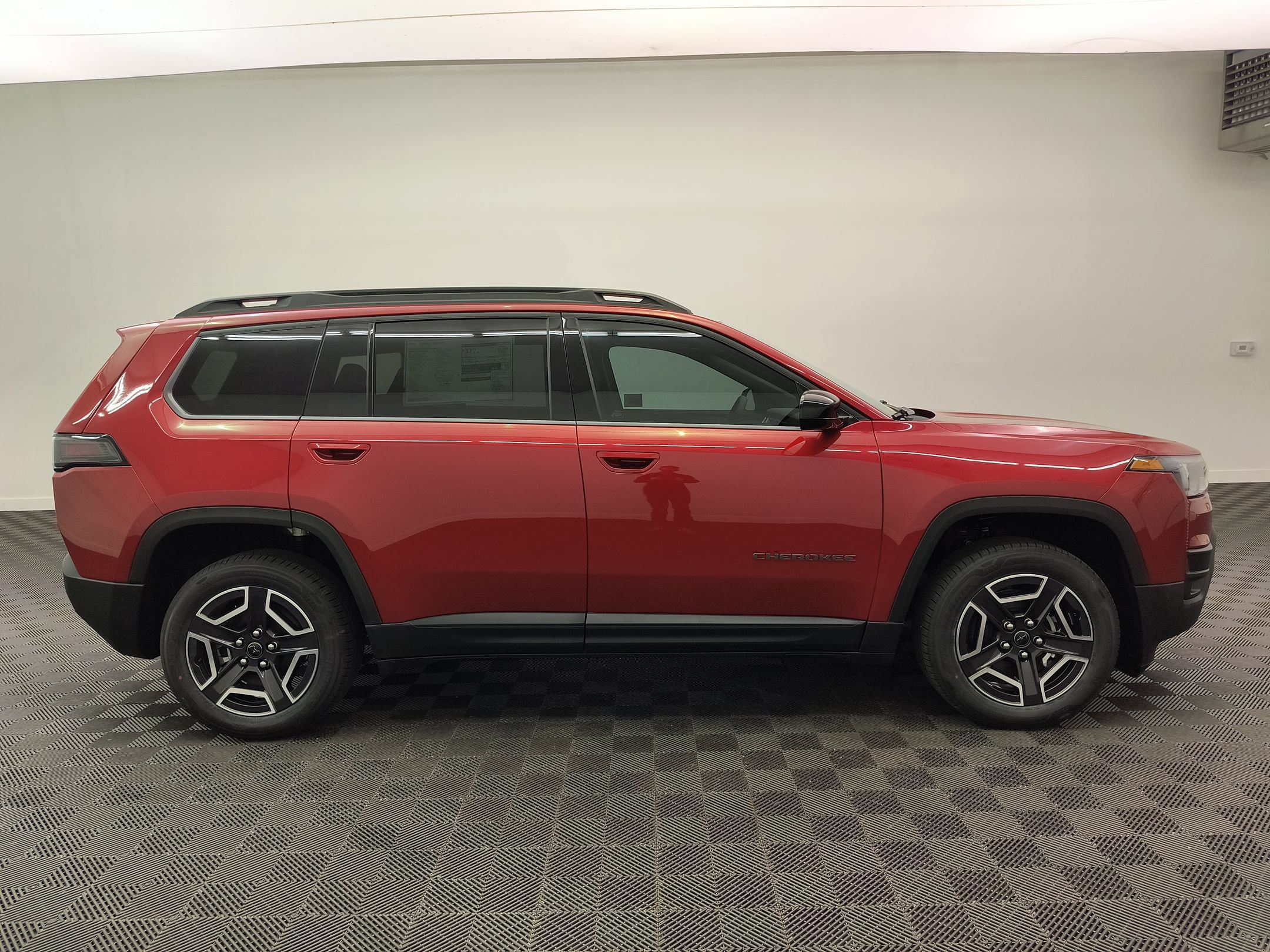 New 2026 Jeep Cherokee Laredo AWD/4WD image 8
