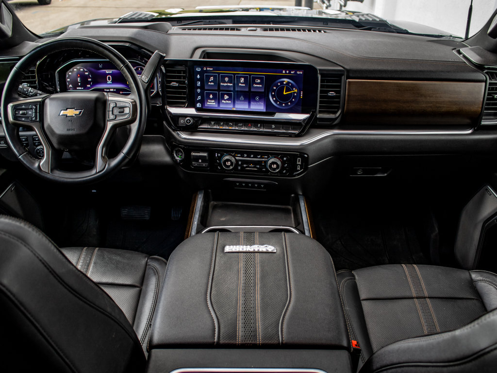 Used 2024 Chevrolet Silverado 2500 High Country w/ High Country Premium Package AWD/4WD image 27