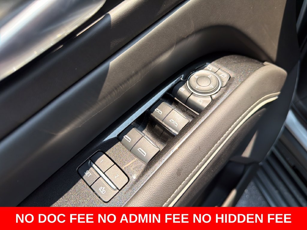 Used 2023 Cadillac Escalade Sport Platinum w/ Heavy-Duty Trailer Package AWD/4WD image 13