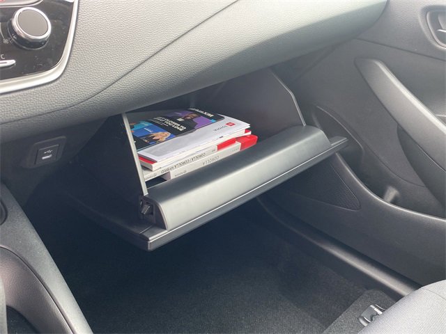 Used 2025 Toyota Corolla LE image 29