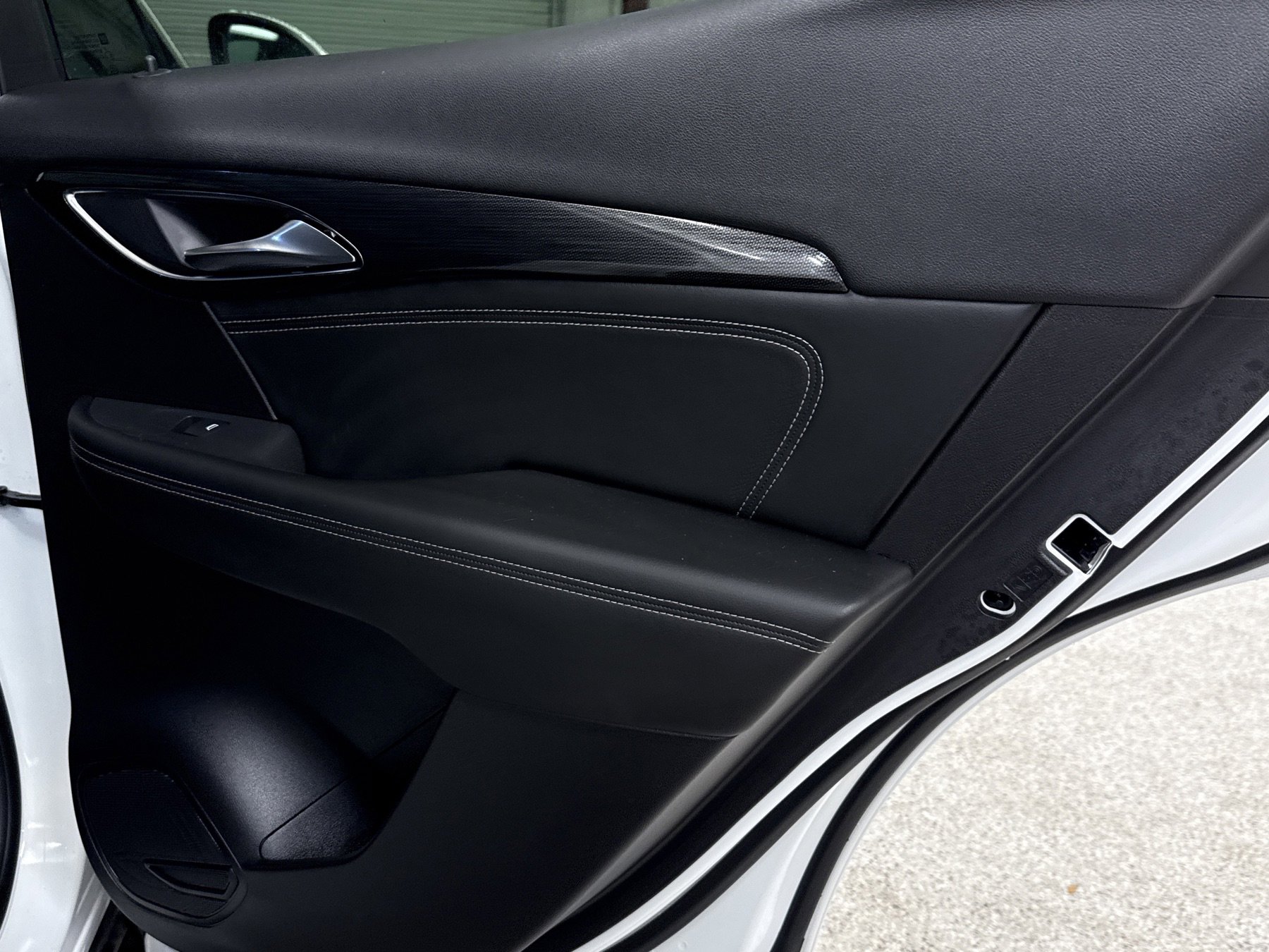 Used 2023 Buick Envision Preferred image 18