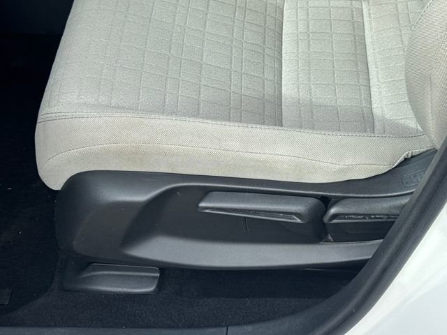 Certified 2023 Honda HR-V LX image 4