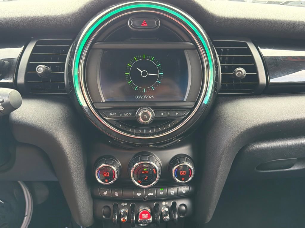 Used 2019 MINI Cooper 4-Door Hardtop FWD image 29
