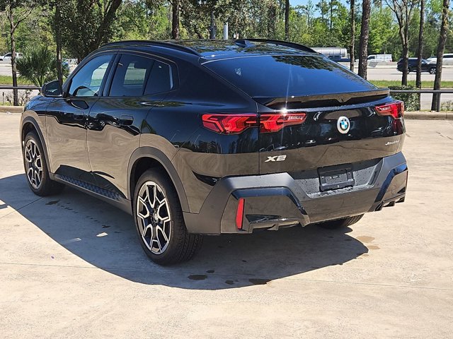 Used 2025 BMW X2 xDrive28i w/ Premium Package image 7