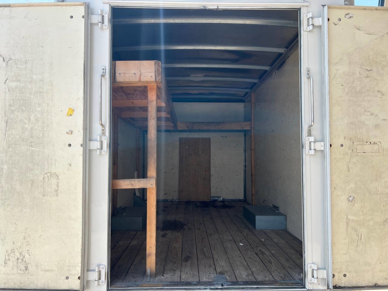 Used 2017 Chevrolet Express 3500 image 14