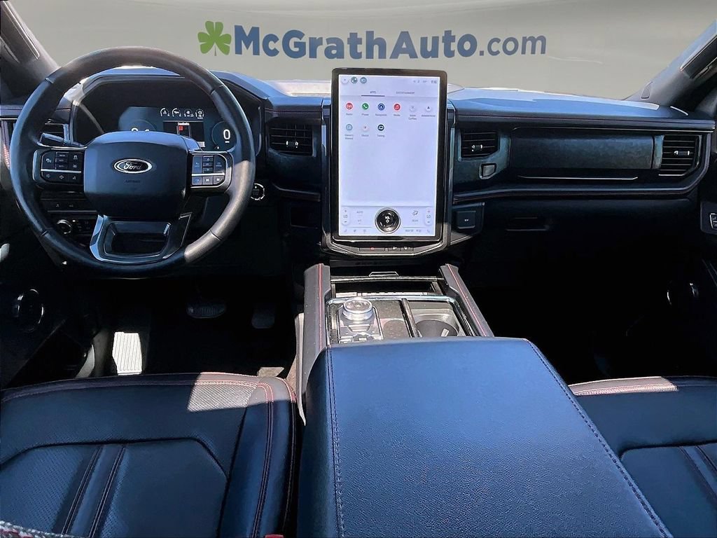 Used 2022 Ford Expedition Limited w/ Equipment Group 303A AWD/4WD image 9
