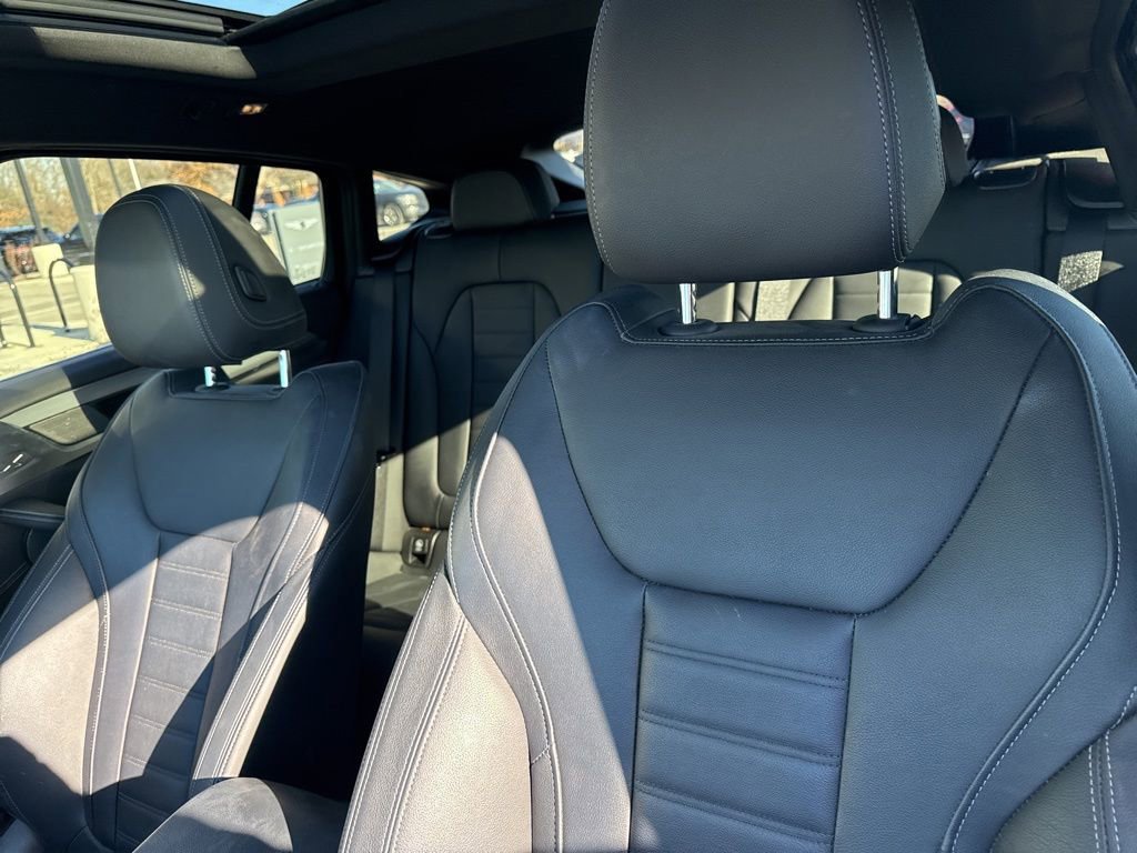 Used 2023 BMW X4 xDrive30i w/ Premium Package image 11