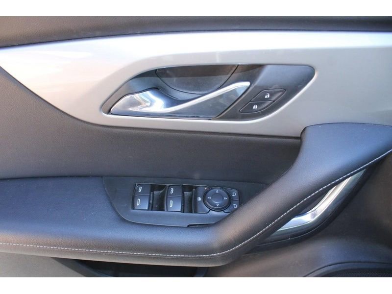 Used 2025 Chevrolet Blazer LT image 18