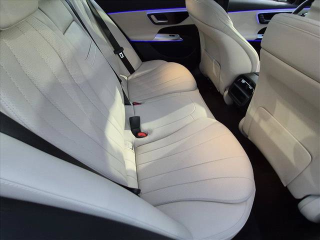 Used 2026 Mercedes-Benz E 350 Sedan image 21