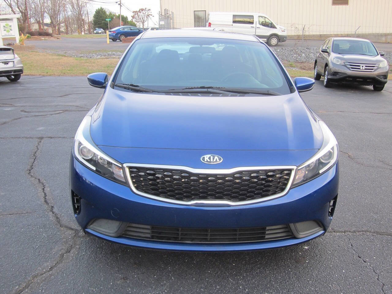 Used 2018 Kia Forte LX image 3