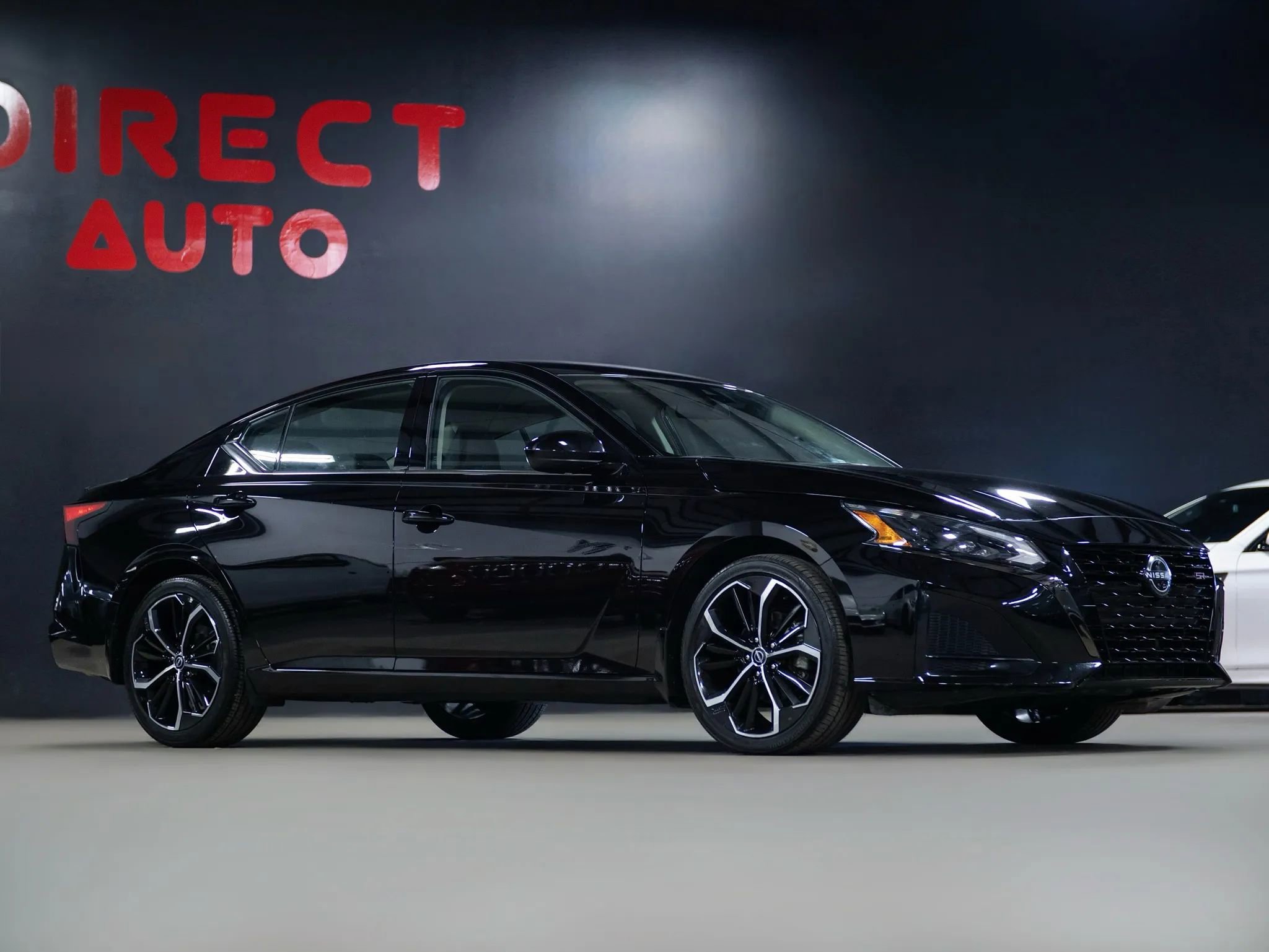 Used 2023 Nissan Altima 2.5 SR image 9