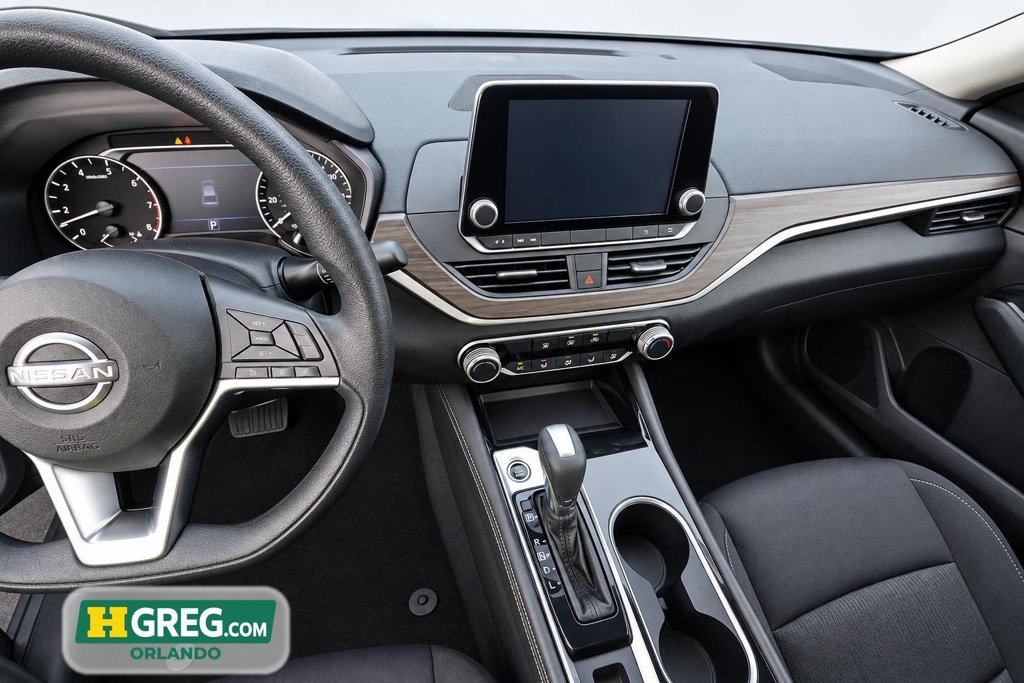 Used 2023 Nissan Altima 2.5 SV AWD/4WD image 14
