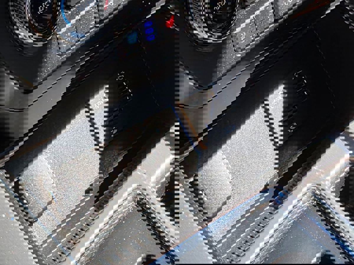 Used 2015 Ford F150 Platinum w/ Equipment Group 701A Luxury image 44