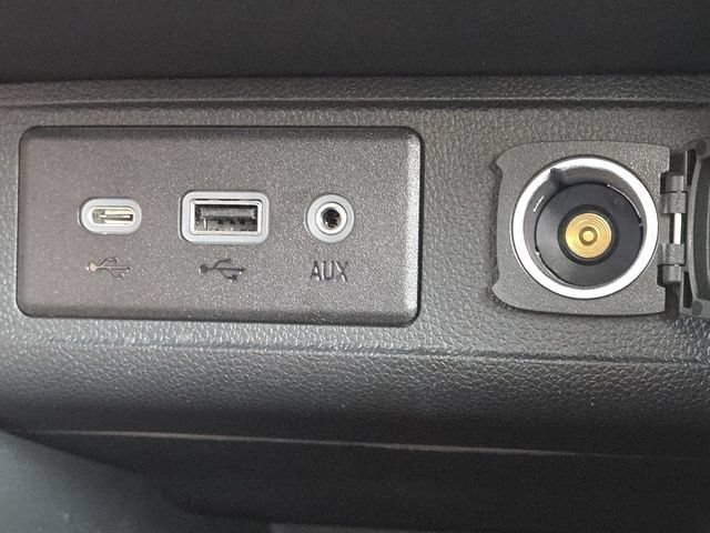 Certified 2023 Buick Encore GX Preferred w/ Cold Weather Comfort Package FWD image 7