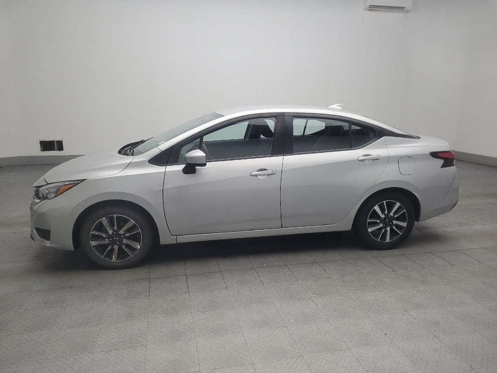 Used 2025 Nissan Versa SV FWD image 3