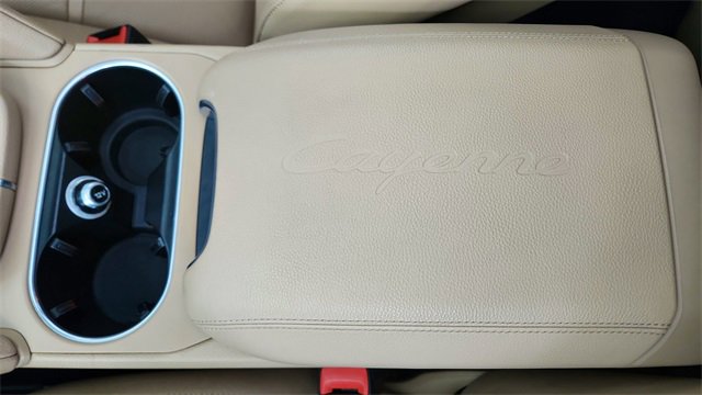 Used 2022 Porsche Cayenne image 49