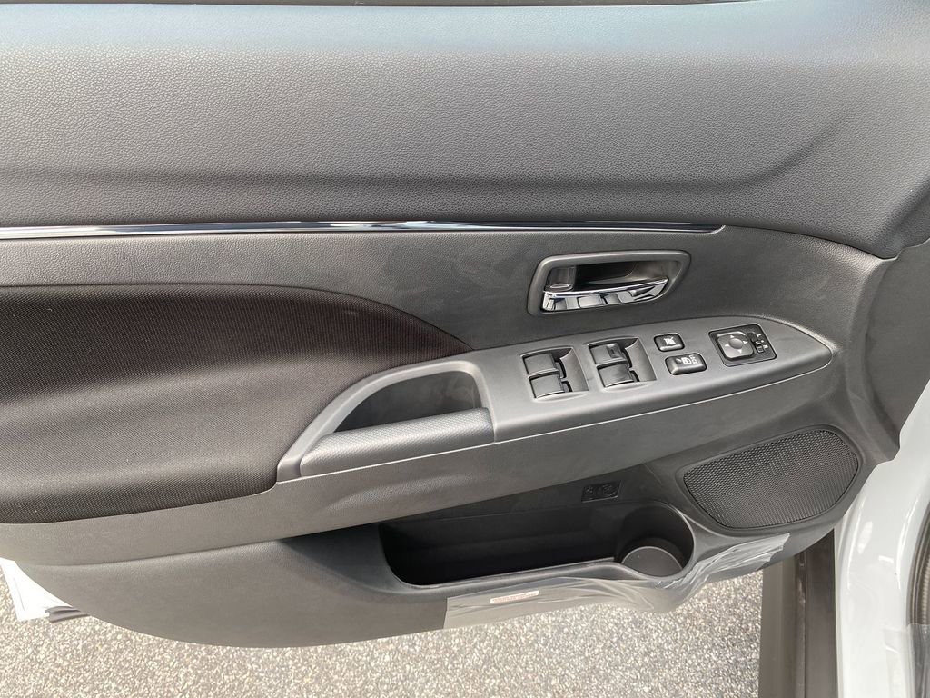 New 2025 Mitsubishi Outlander Sport AWD image 11