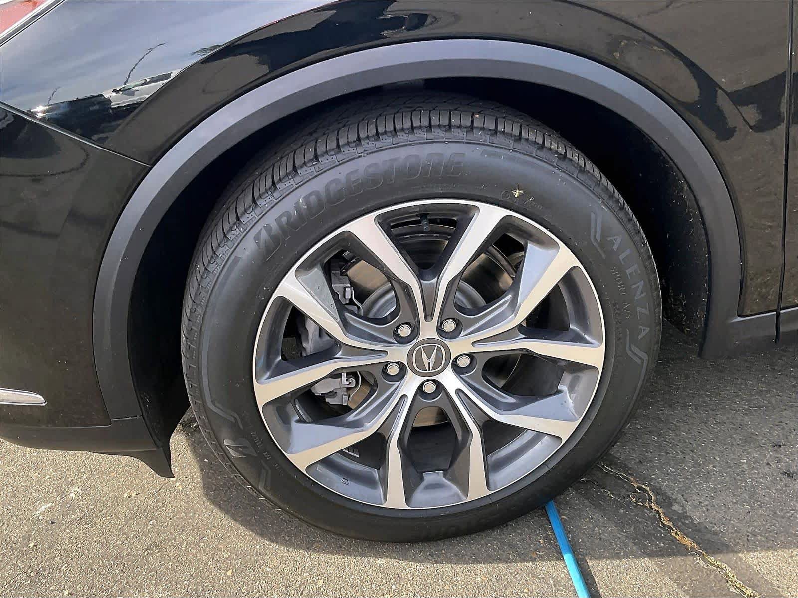 Used 2023 Acura MDX SH-AWD w/ Technology Package image 11
