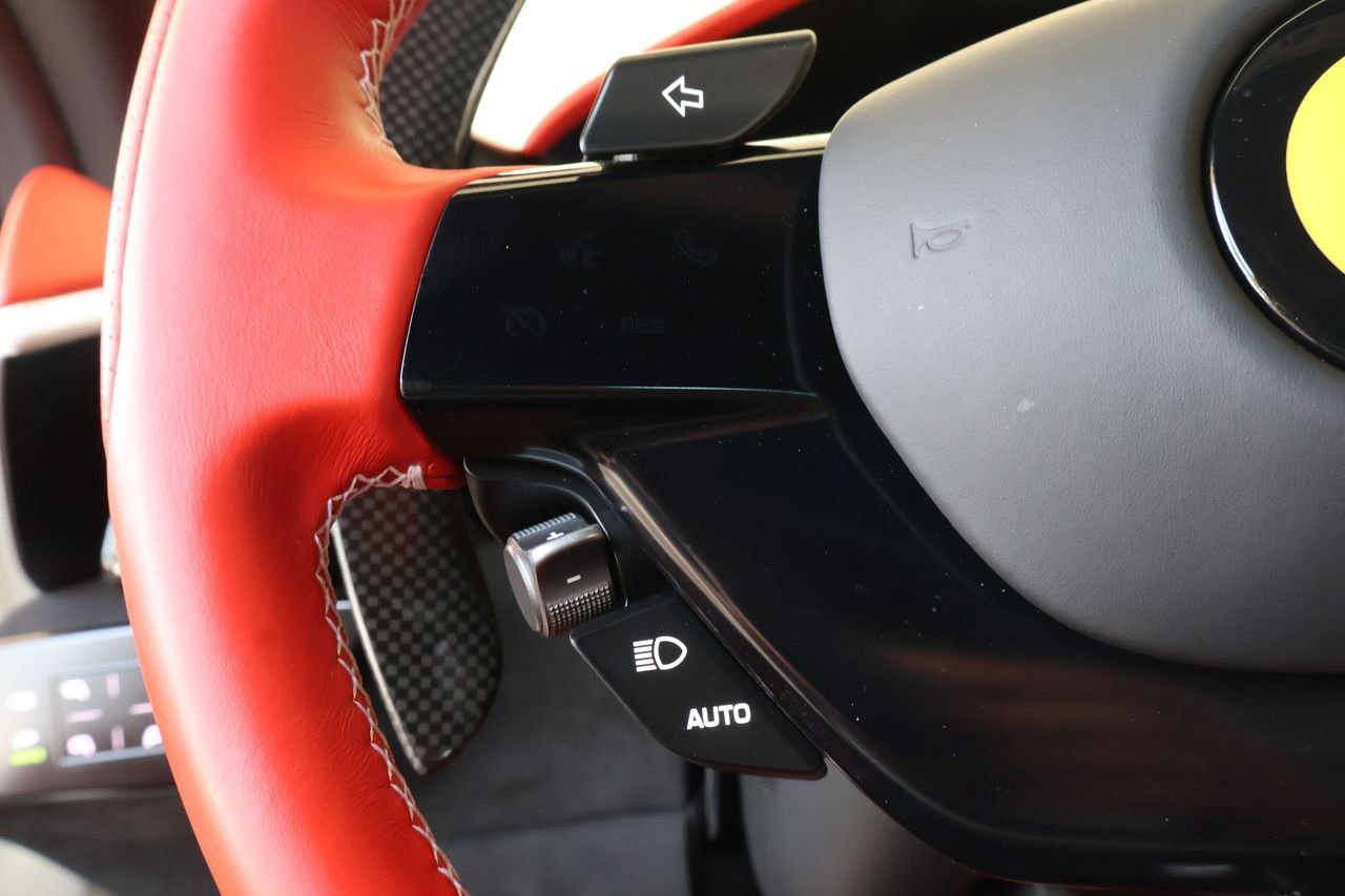 Used 2023 Ferrari Roma image 23