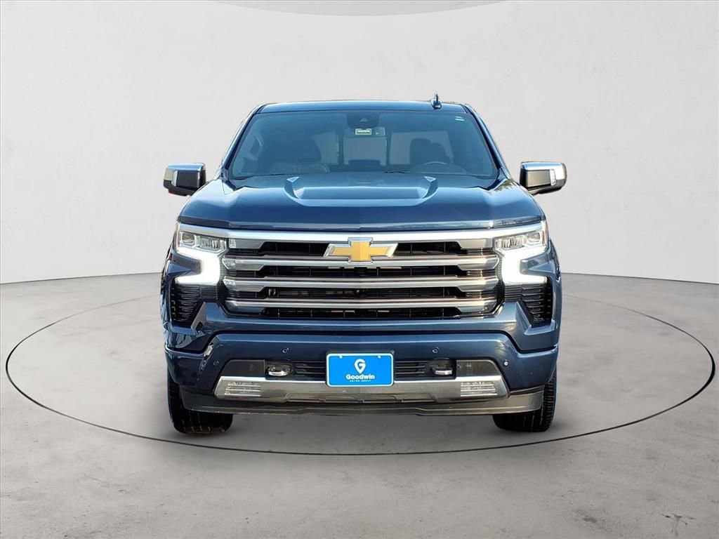 Certified 2022 Chevrolet Silverado 1500 High Country w/ High Country Premium Package image 2