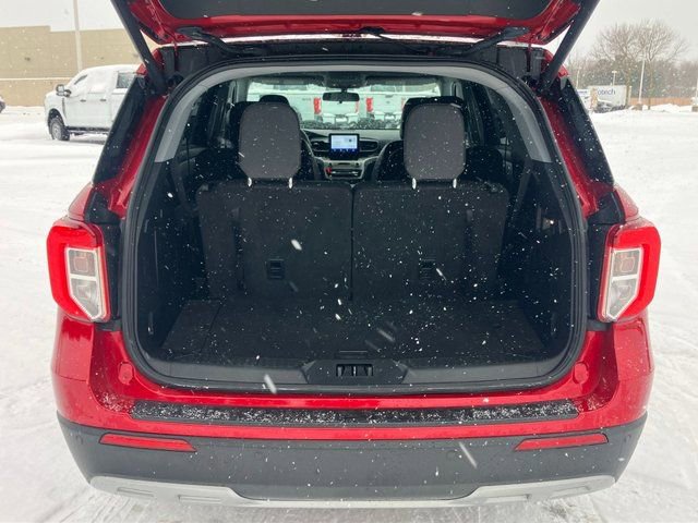 Used 2023 Ford Explorer XLT w/ Equipment Group 202A image 25